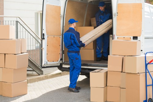 Short-term storage options in Canarywharf for local homes and businesses