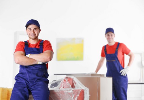 Professional small removals service in Canary Wharf for flats and offices