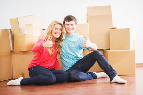 Secure storage space near Canarywharf for flexible short-term use